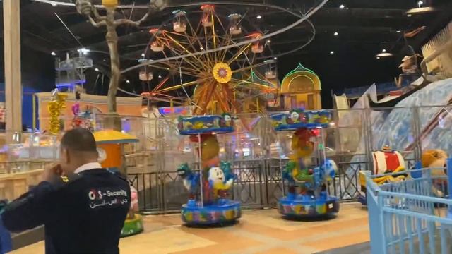 QATAR, DOHA. Едем в VILLAGGIO MALL, мелкий shopping . смотреть онлайн