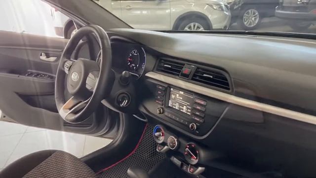 Видеопрезентация автомобиля с пробегом KIA Rio смотреть онлайн