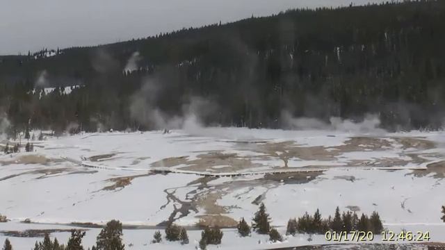 January 17, 2020 Upper Geyser Basin Daytime 4x Streaming Camera Captures смотреть онлайн