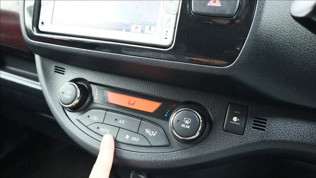 Toyota Vitz 1.5 Hybrid 2018 | Top of Line | Detailed Review: Price, Specifications & Features смотреть онлайн