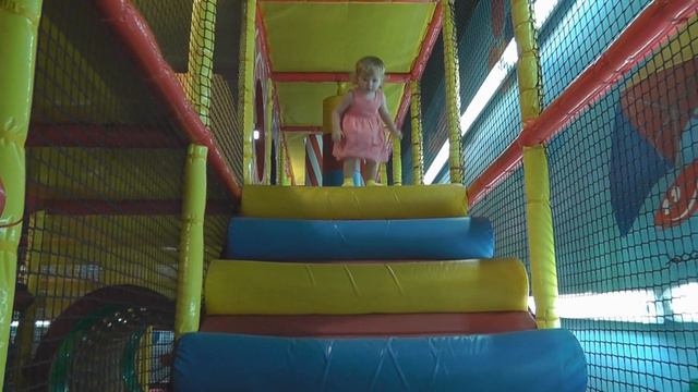 #видео_для_детей Крутяк в фан-сити Дубай. Crazy kids in fan city смотреть онлайн
