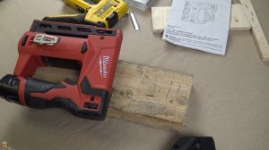 Степлер Milwaukee m12 2447 (BST)