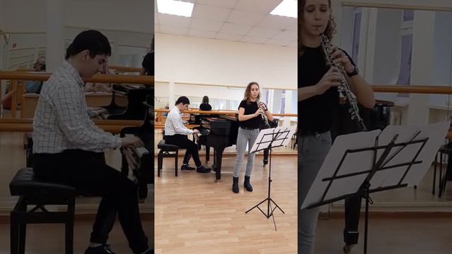 15.12.21г Зачет-концертмейстерский класс-Симонян Айк 7кл. Н.Раков Вокализ до мажор.