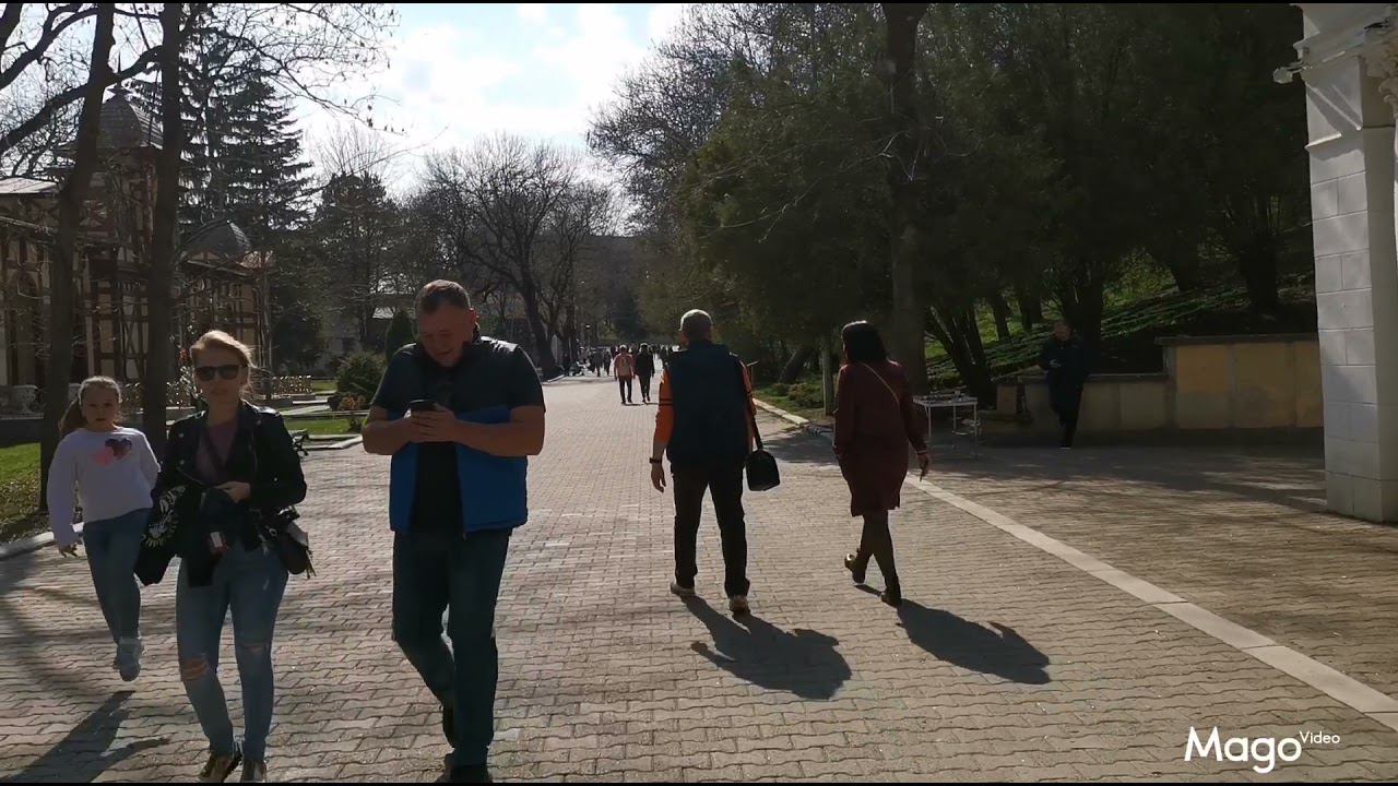 Прогулка в курортном парке Ессентуков смотреть онлайн