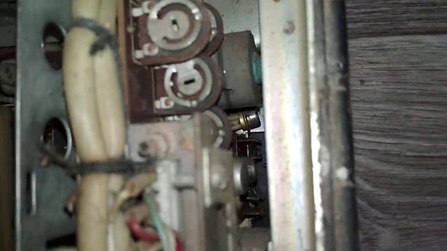 Катушечный магнитофон НОТА 203-1 стерео, разборка. Обзор, содержание драгметаллов. смотреть онлайн