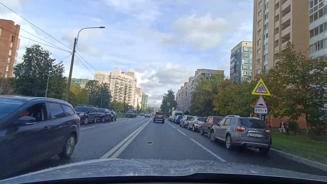 Продолжается клоунада с городским расходом бензиновых автокорыт. На сцене джили монжаро. смотреть онлайн