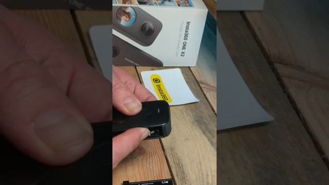 Insta360 Memory Card - Installing micro SD Memory Card - Insta360 ONE X2 смотреть онлайн