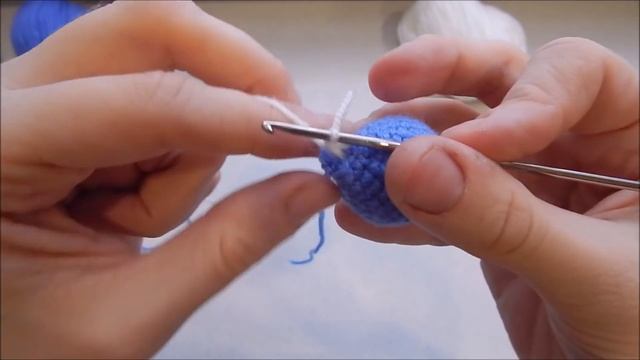 Игрушка амигуруми. Снеговик крючком (Сrochet Snowman). смотреть онлайн