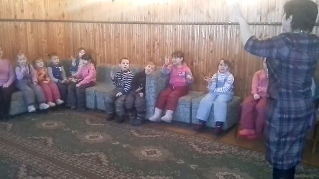 «Зимний праздник» в Лухской библиотеке – Игра «Птички – пальчики» смотреть онлайн
