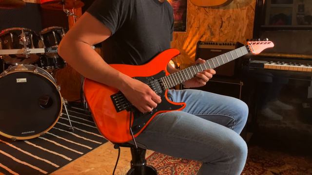 Cette guitare me TRANSFORME en METALLEUX ! смотреть онлайн