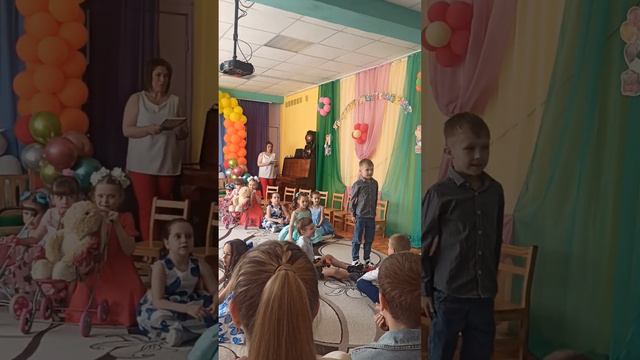 Д.Садик Светлячок.Выпускной ,выход детей смотреть онлайн
