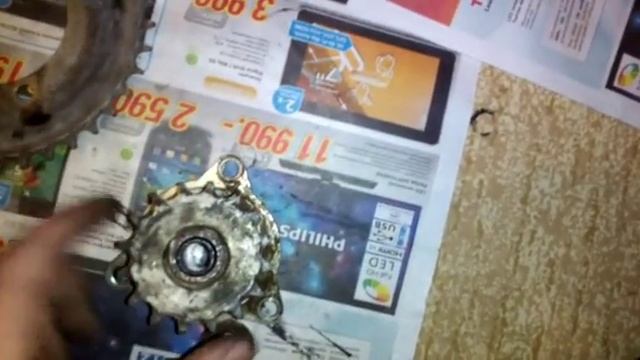 Мопед Рига 13 с двигателем Ф-50 КД Часть 1 (подготовка и ремонт колес) смотреть онлайн
