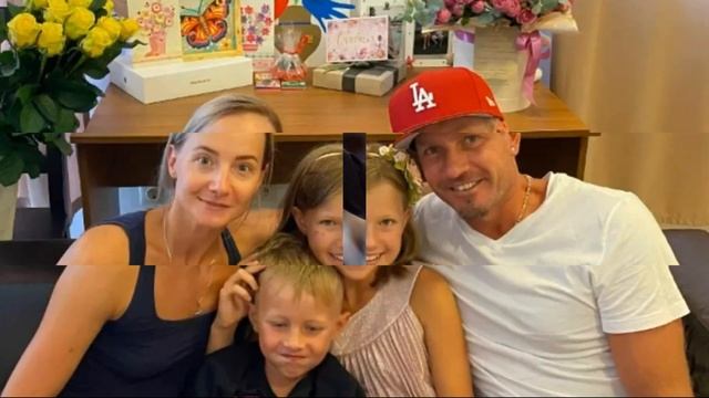 Только Что Отец Романа Костомарова Сообщили Печальную Новость.. смотреть онлайн