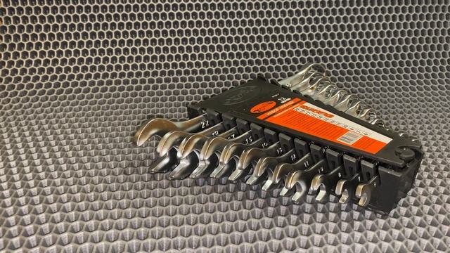 Набор комбинированных ключей от фирмы Автодело смотреть онлайн