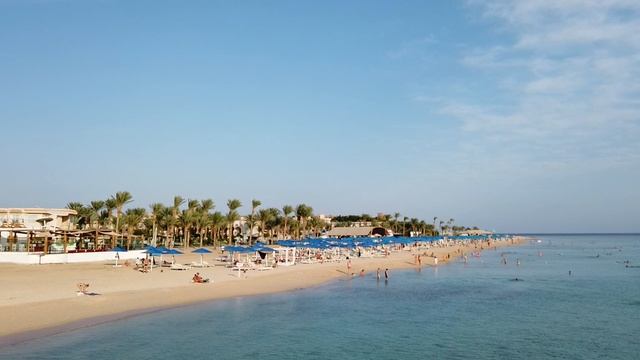 Прогулка по пирсу в Сахл Хашиш около отеля  Pyramisa Beach Resort Хургада.