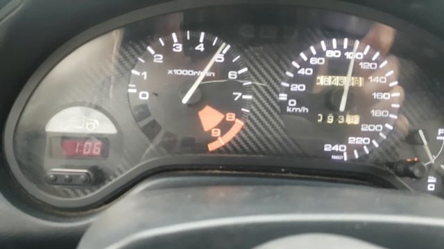 Here you can hear the Vtec sound of Honda CRX 1.6 VTI EG2 / acceleration / 160 hp смотреть онлайн
