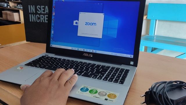 laptop ASUS x550q amd a12 ram 8gn mantap unboxing and reviews in channel ibnu pbun 90 смотреть онлайн