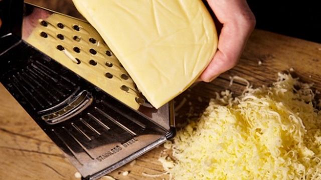 Вот 5 советов, как ускорить процесс приготовление салатов на День Рождения смотреть онлайн