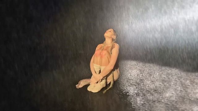 Забей и просто танцуй (Официальное музыкальное аудио) смотреть онлайн