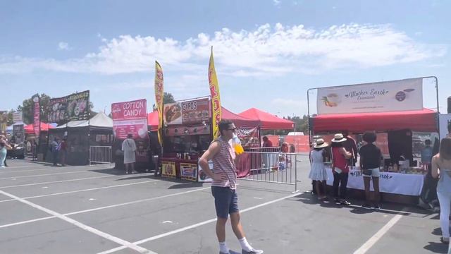 FoodieLand LA Фудмаркет в Америке: куриные шкуры, соя и картон смотреть онлайн