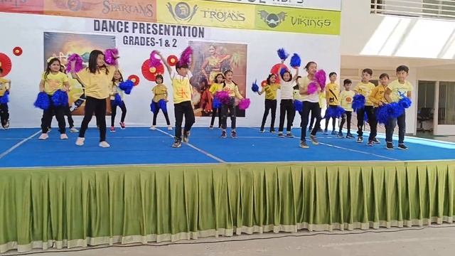 Kids Best Dance || zum zum zumba Dance || class 1 students Dance presentation смотреть онлайн