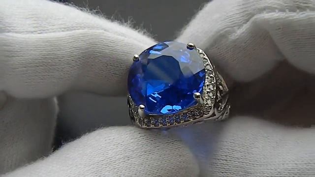 Кольцо с изумительным ультрамариновым цветом 15.40 карат