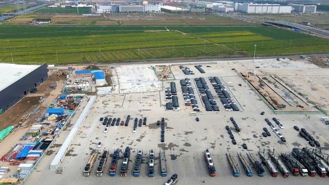 (April 08 2021) Tesla Gigafactory 3 Shanghai 4K Video смотреть онлайн