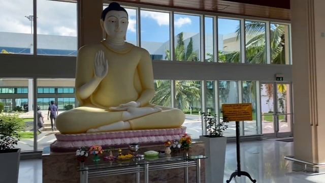 Mattala Rajapaksa Hambantota Airport, Travel in Sri Lanka смотреть онлайн