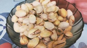 ФИСТАШКА - ОРЕХ, КОТОРЫЙ НЕ ЯВЛЯЕТСЯ ОРЕХОМ. ПОЛЬЗА И ВРЕД ФИСТАШЕК