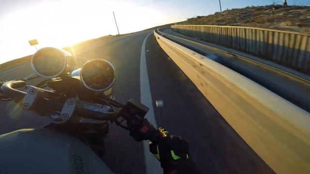 Suzuki Bandit 600 Cafe Racer - Pure Sound || Ride to Sunset смотреть онлайн