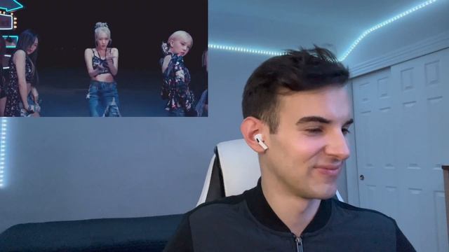 VIVIZ (비비지) 'MANIAC' MV REACTION! 100% BEST TITLE! смотреть онлайн