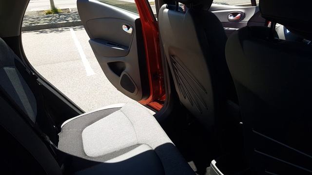 Renault CAPTUR Intens EDC 6 (Vue intérieure) - En vente sur www.chasseur-auto.com смотреть онлайн