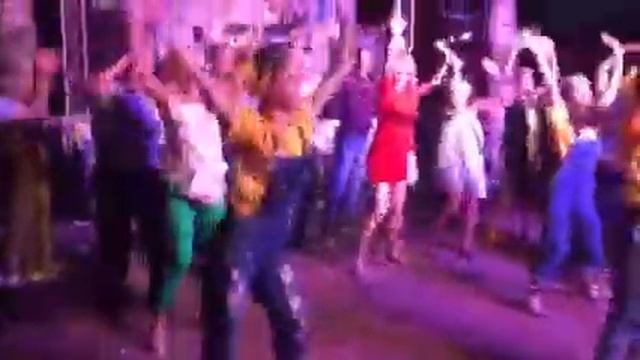 Пьяный русский учит немцев танцевать. ржака). смотреть онлайн