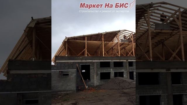 Фото 130KF_01: Кровля профнастилом двускатной ломаной крыши коммерческого здания (Кривой Рог) смотреть онлайн