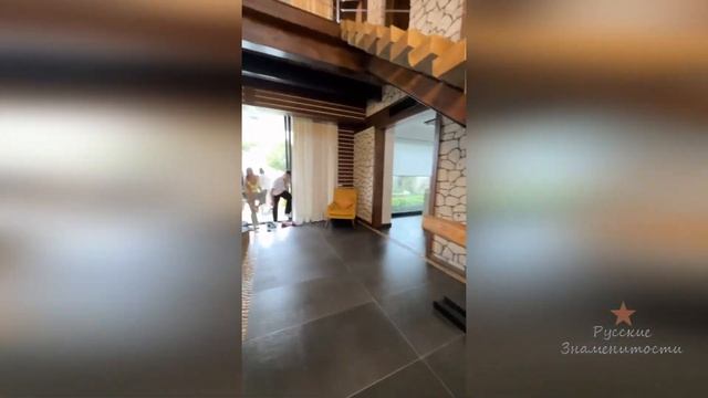 Курбан Омаров с Лерой сняли большую виллу для отдыха в Даламане! смотреть онлайн