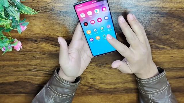 How to check samsung S105g| samsungS10 5g ko check krne ka tarika смотреть онлайн
