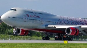 Пилоты красиво посадили Боинг 747 а/к «Россия» @Russpotter