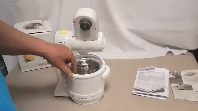 Bosch fagylaltkészítő bemutatása MUZ4EB1 смотреть онлайн