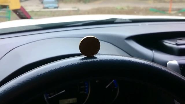 Запуск двигателя Subaru с монетой на руле смотреть онлайн