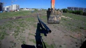 Копаем ,ровняем ,тянем трубу в траншею (работа на экскаваторе )