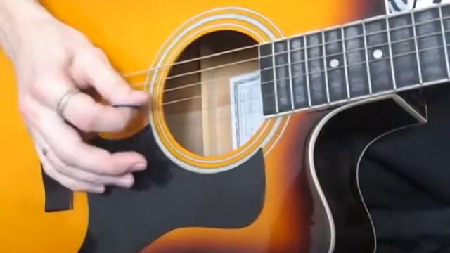 Как играть переборы медиатором