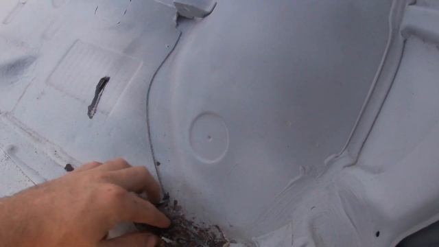 MK3 Ford Fiesta Project- A Day Of Grinding Sanding And Cutting