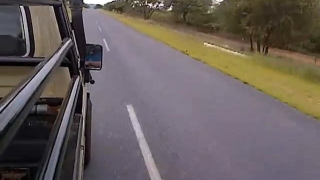 land cruiser Efi vs V6 смотреть онлайн