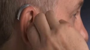 Тонкая трубка - как одеть и снять для слуховых аппаратов Microtech все модели.