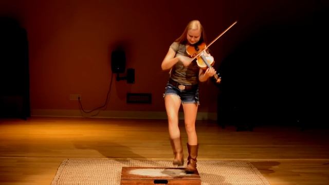 Hillary Klug - Cotton Eyed Joe смотреть онлайн