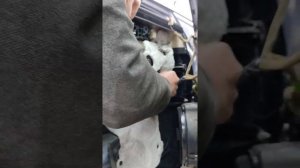 Мазда сх7  снятие обшивки двери,замена правого зеркала!