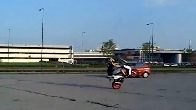 MOV00279.3gp смотреть онлайн