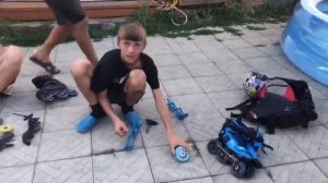 Как собрать раму роликовых коньков?