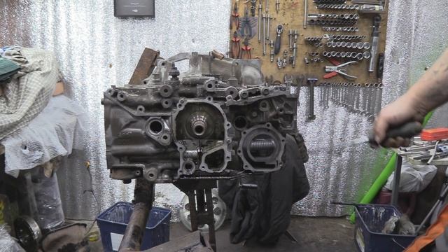 Самый грамотный двигатель Subaru (EJ25) +почему выбивает вкладыши, болезнь Субару движков смотреть онлайн
