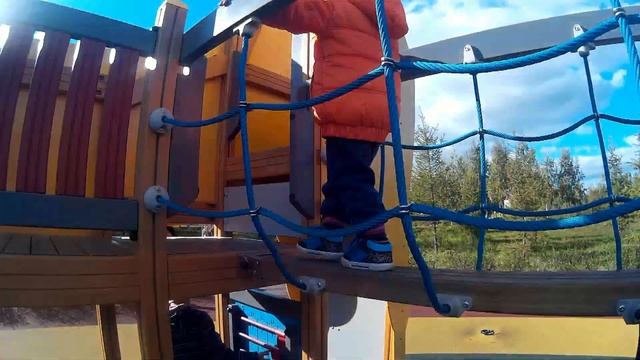 Детские Игровые Площадки. Машинки. Играем на Свежем Воздухе. смотреть онлайн